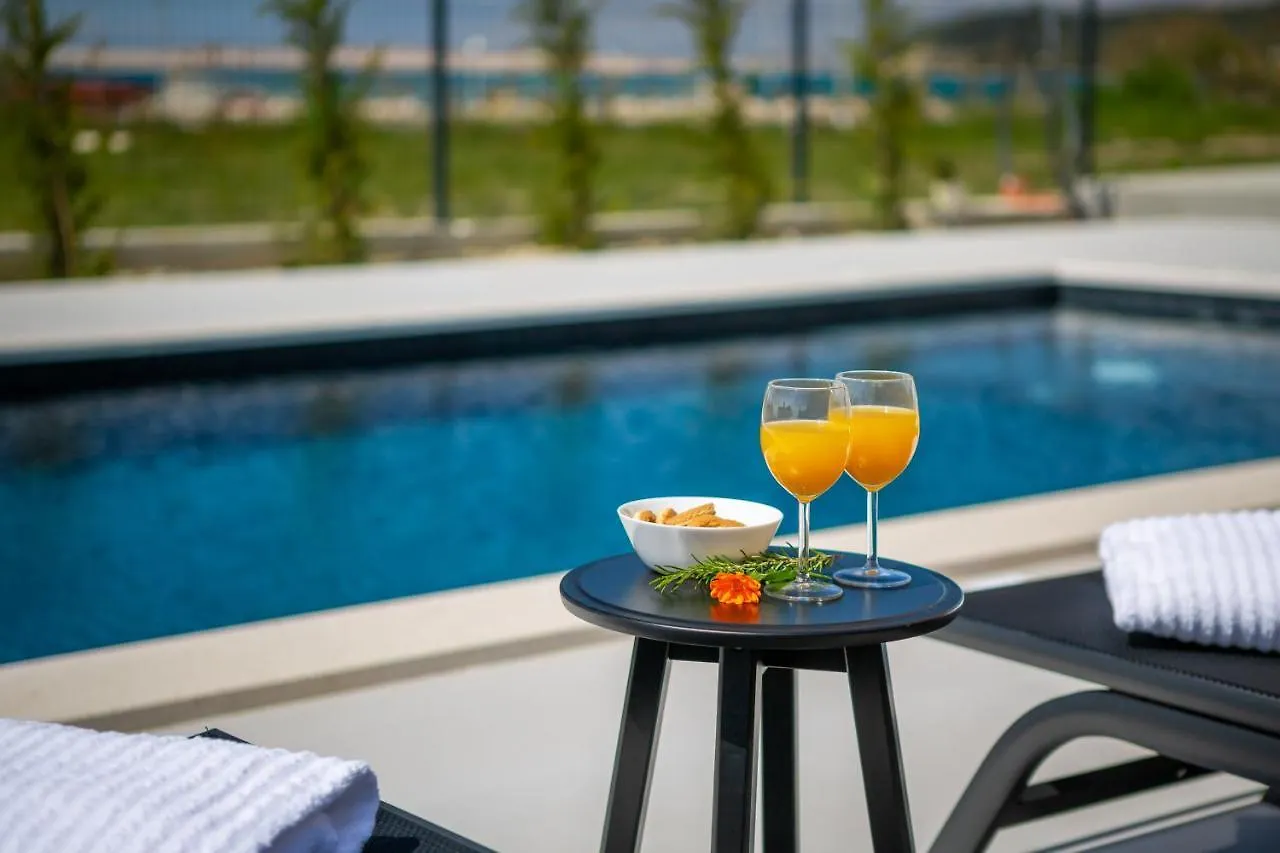 Villa Sunset Bay - Amazing View And Large Heated Pool Ljubač